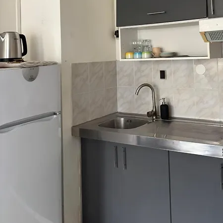 Cozy Ideally Located דירה *